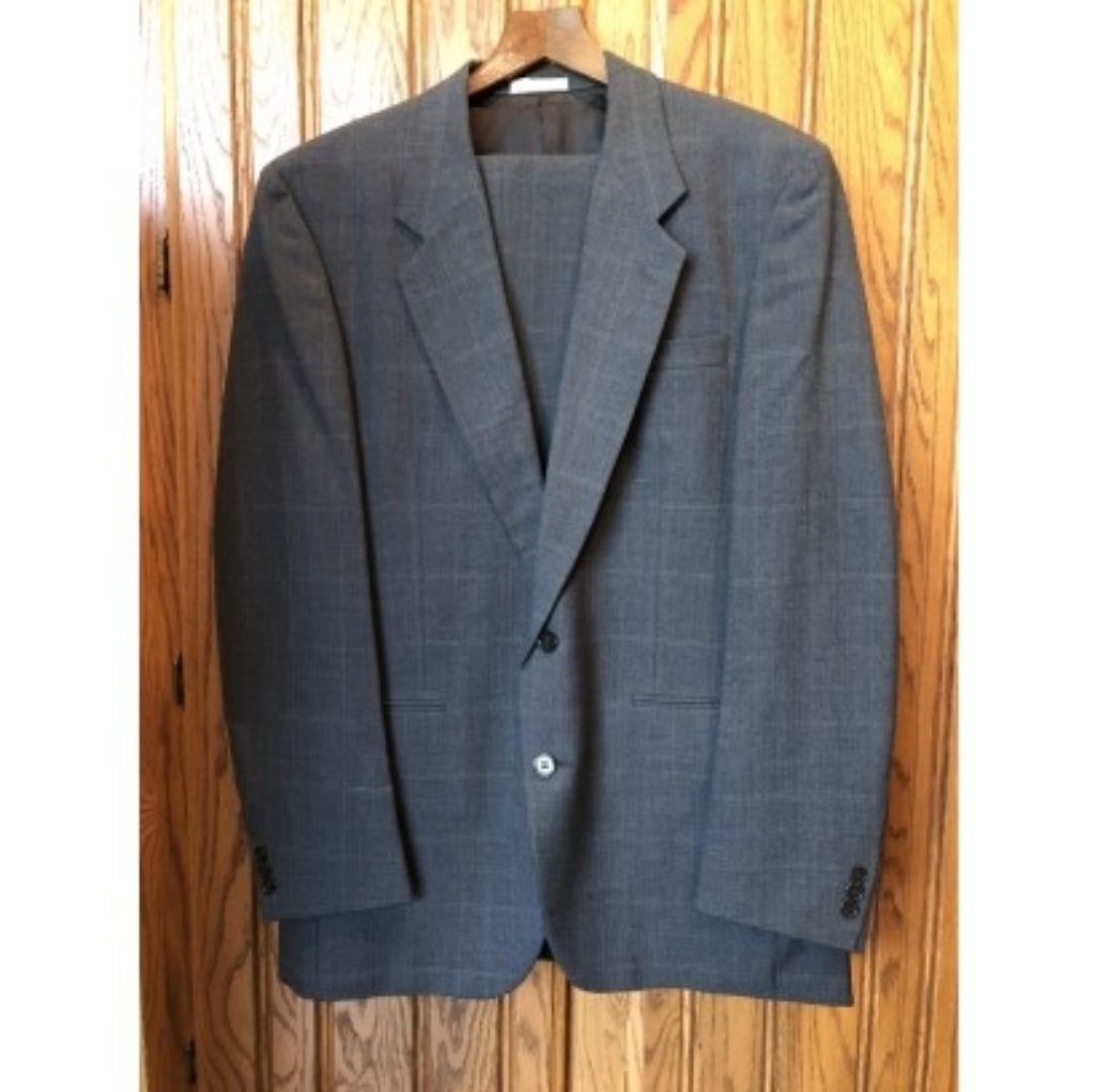 Brand New Oscar De La Renta Full Pinstripe Suit
